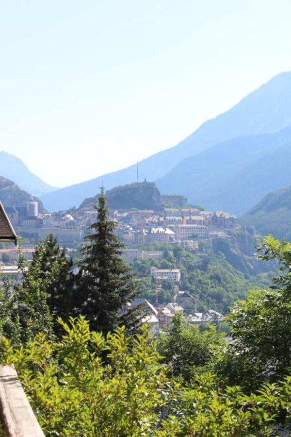 Studio Sympa Avec Terrasse , Maxi 4 Pers.Briancon 外观 照片
